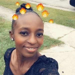 Meet your Posher, Paula